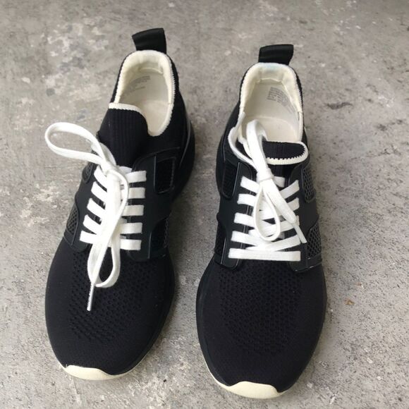 Tory Burch T sock runners - Picture 1 of 9